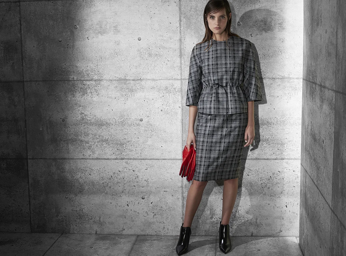 Plaid jacquard wool top and skirt black pearl almandine pearl Nappa ruffle border glove Crocodile calf-skin envelope portfolio Contact Personal Shopper
