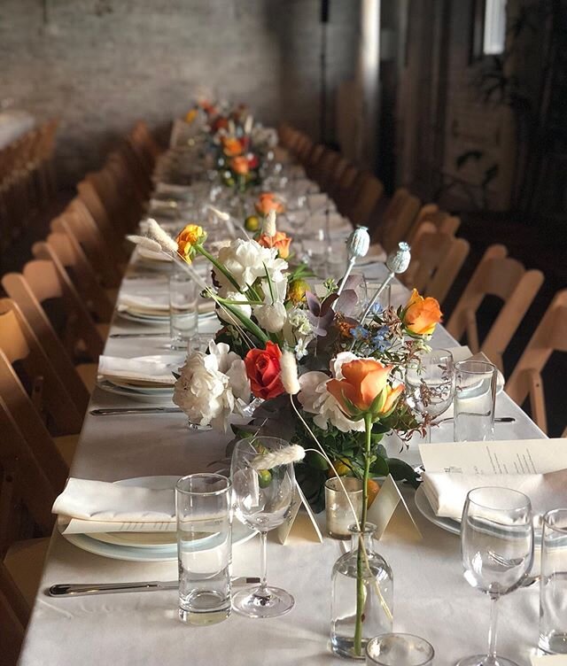 Flower Feast by @irisandvirgil
.
.
.
#weddingflowers #weddingflowersdecor #weddingreception #weddingdinner #receptiondinner #brooklynwedding #budvases #budflowers