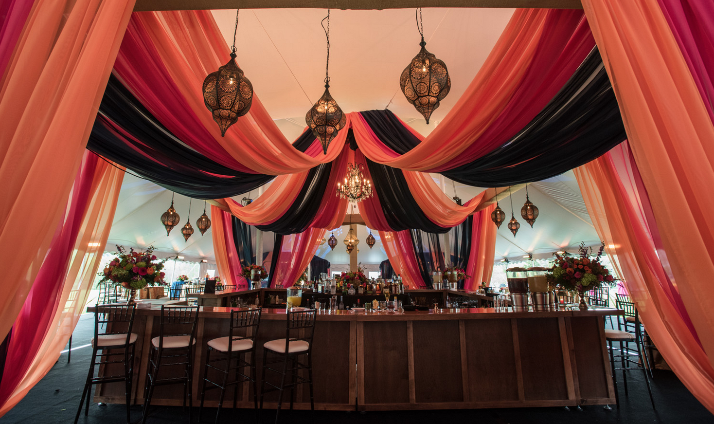 Photo by Daria Bishop Photography || Draping by Let’s Pretend Catering || Rentals by Vermont Tent Company