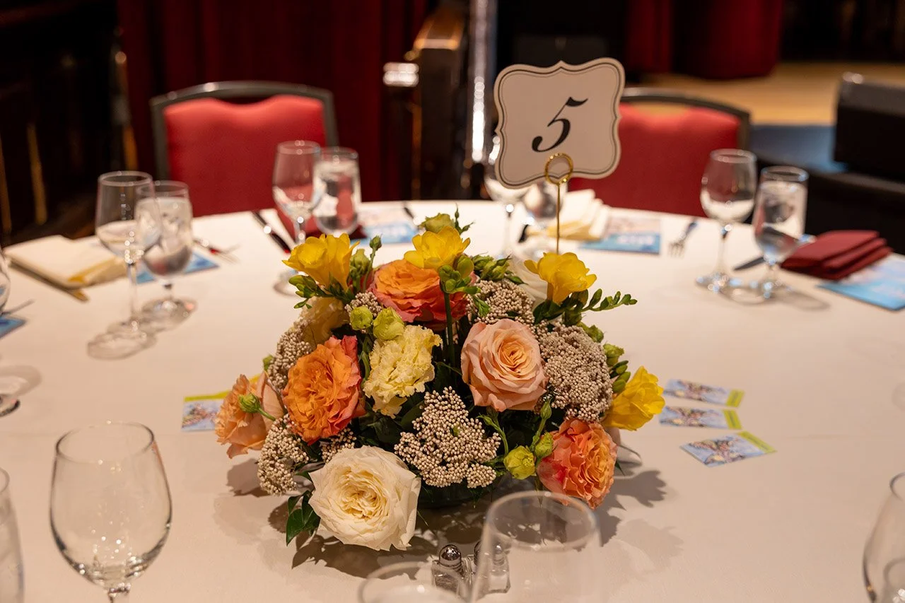 table_flowers.jpg