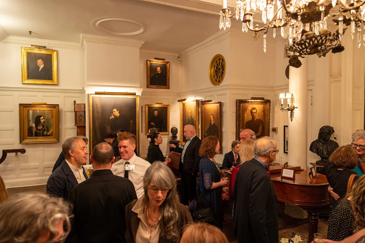 cocktail_room3.jpg