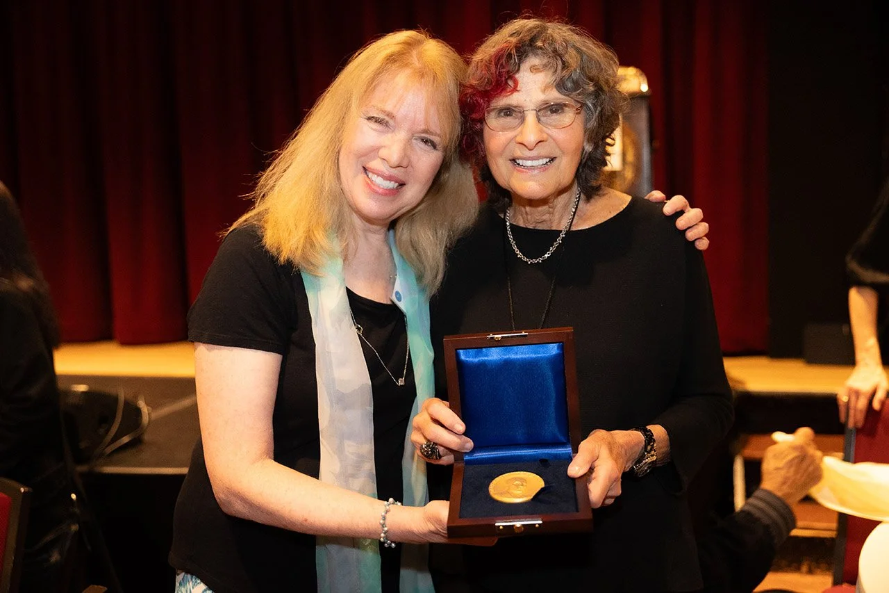 board_Jes_RHM_SusanHort_medal.jpg