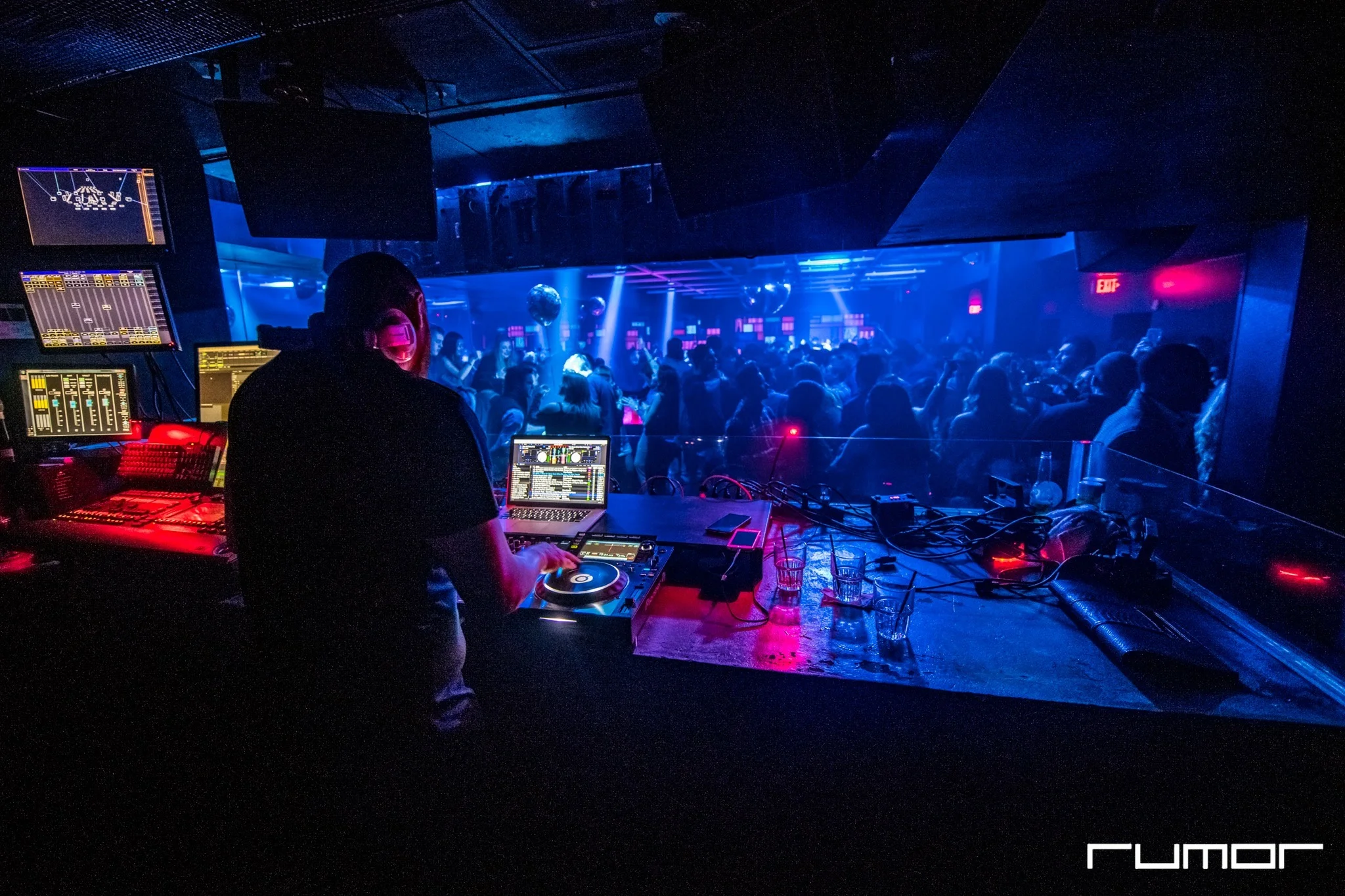 NIGHTLIFE