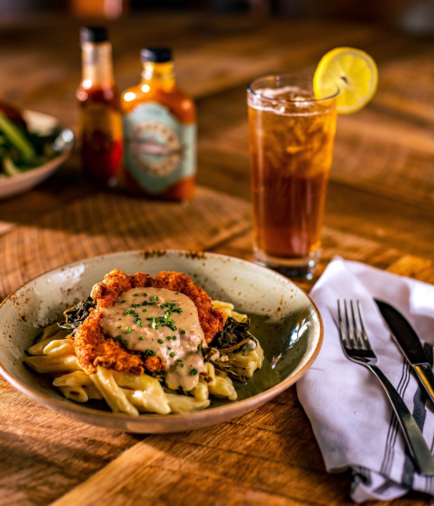 Our chicken fried chicken is a decades long favorite with fried chicken breast, white cheddar mac n&rsquo; cheese, collard greens, country ham gravy. 🍗🤤
.
.
.
.
.
.
#nasheats #downtownnashville #chickenfriedchicken #comfortfood #southerncooking