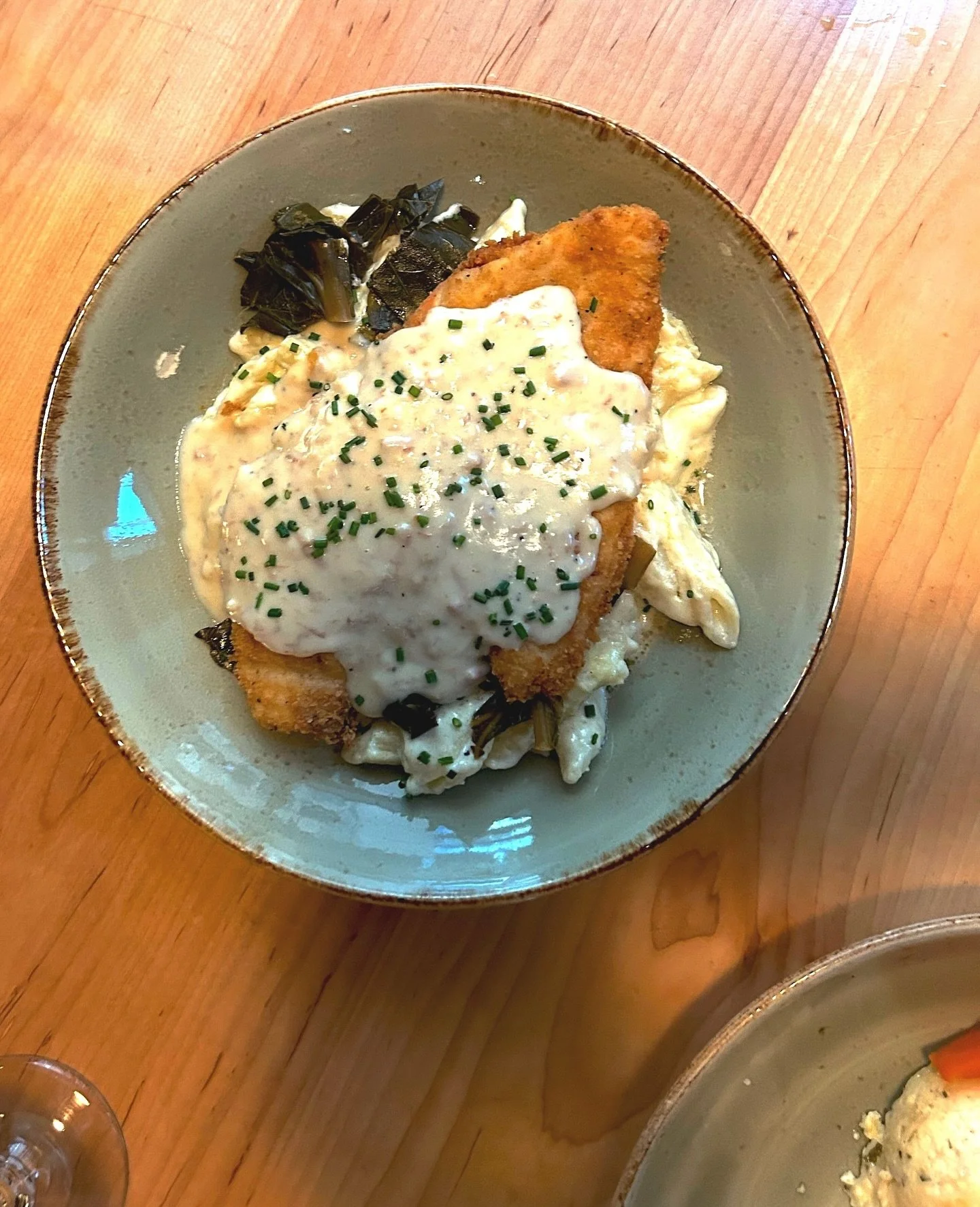 The weather is getting colder and it&rsquo;s time for comfort food! Our Chicken Fried Chicken that comes with mac n&rsquo; cheese, collards, and country ham gravy, will warm you right up.⁠
.⁠
.⁠
.⁠
.⁠
.⁠
.⁠
.⁠
.⁠
.⁠
.⁠
.⁠
.⁠
#southerncooking #downtow