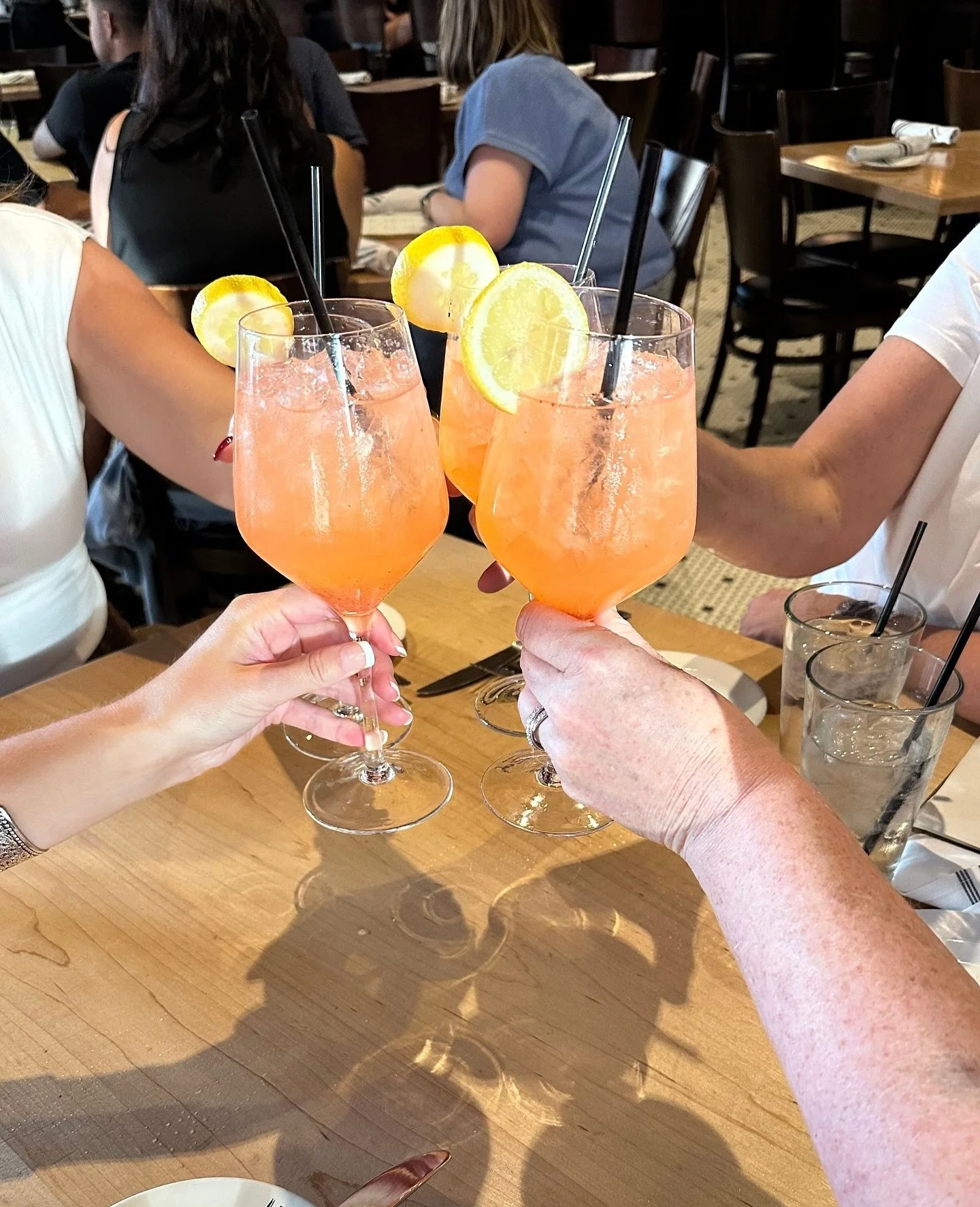 Cheers to our new spritz menu!
The Concrete Beach, with coconut rum, strawberry, lemonade, and of course, sparkling wine, is the perfect drink for a girls night on the town. 🍹
.
.
.
.
.
.
.
.
.
.
.
.
.
#craftcocktail #downtownnashvi
