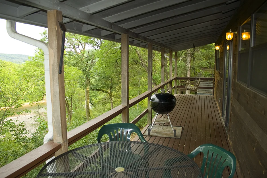 Cabin 3 deck.jpg