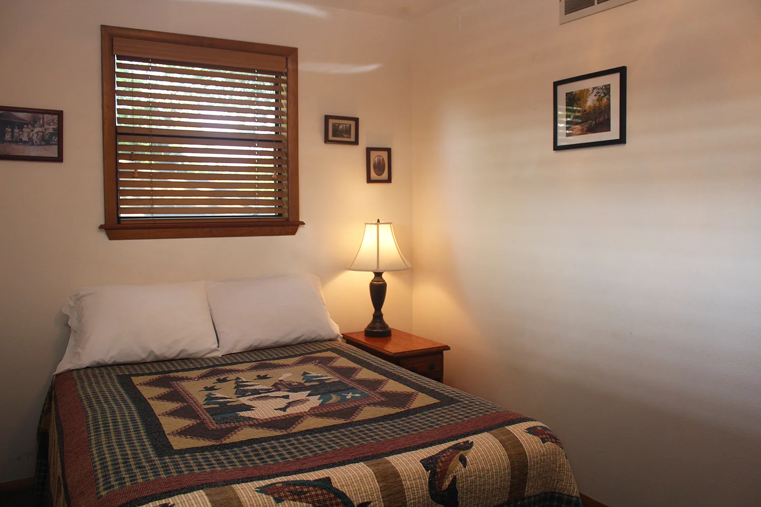 Cabin 3 bedroom 1 opt.jpg