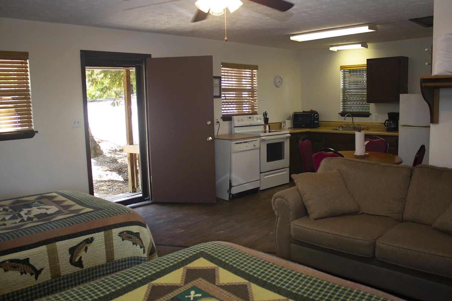 Cabin 5 sofa.jpg