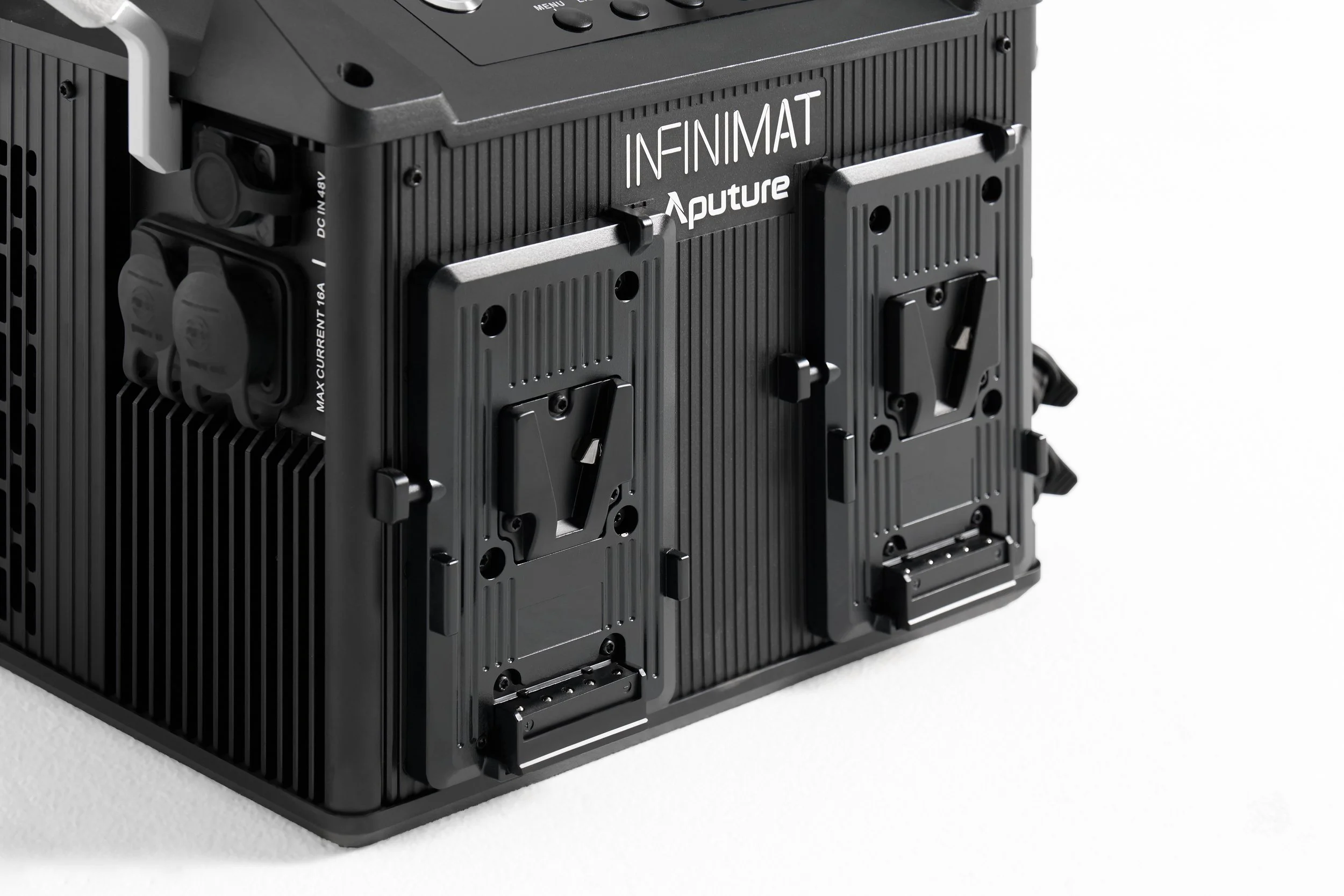 INFINIMAT 400W Controlbox 003.jpg