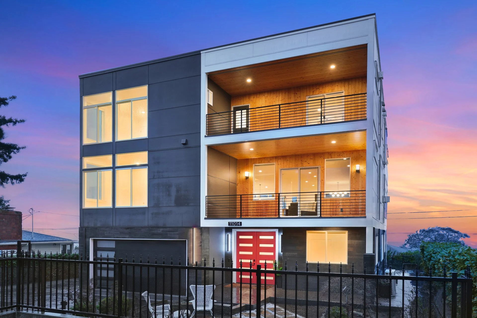 Seattle Views - Elevated Living