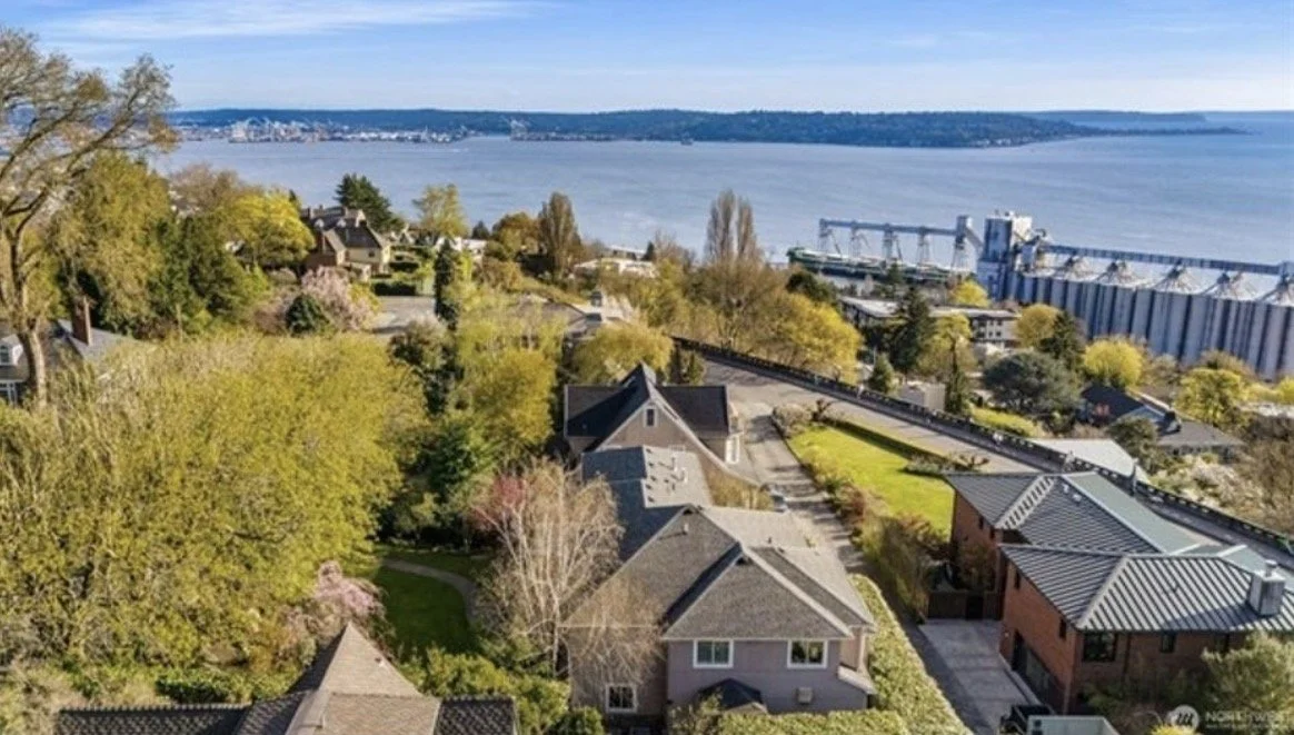 1223 7th Ave W - Queen Anne 