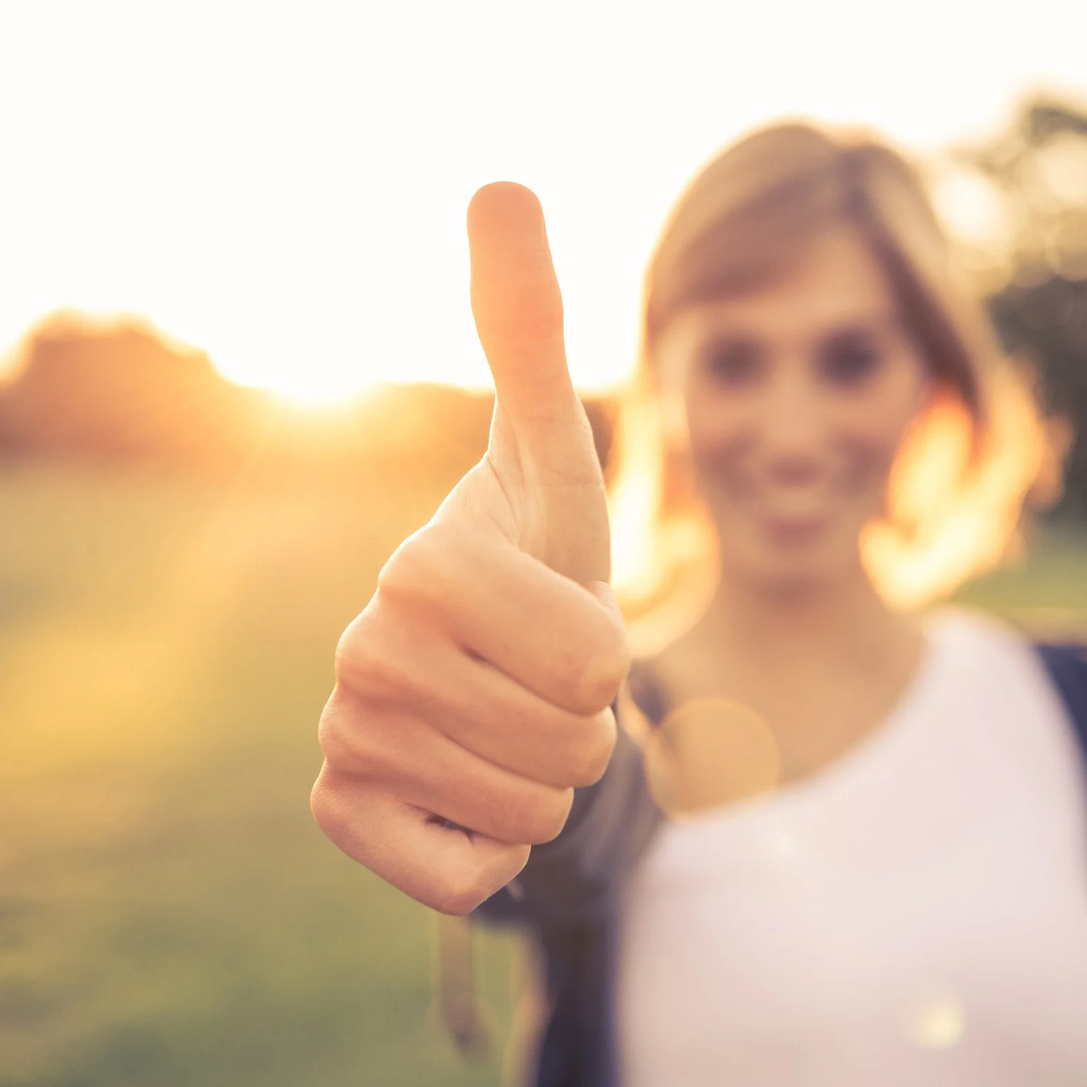 Thumbs-up-3200x2000.jpg