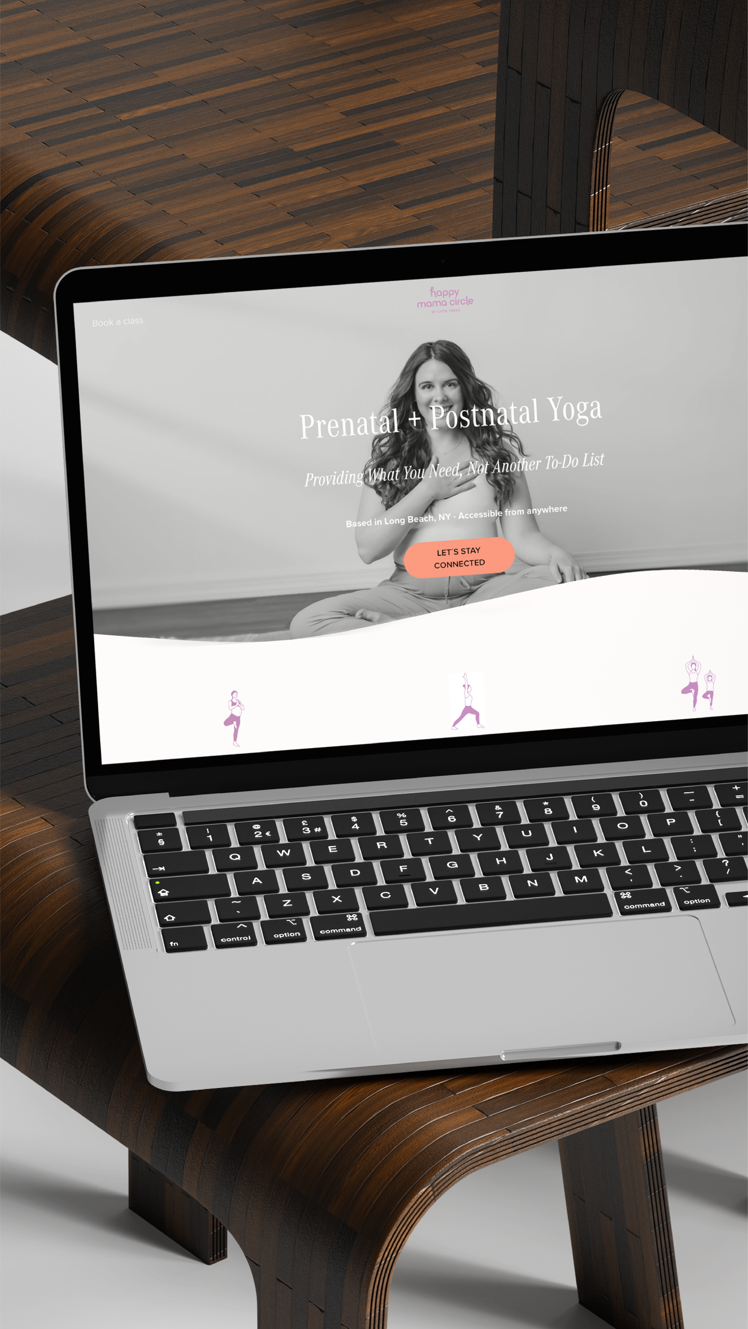 Happy Mama Circle.png