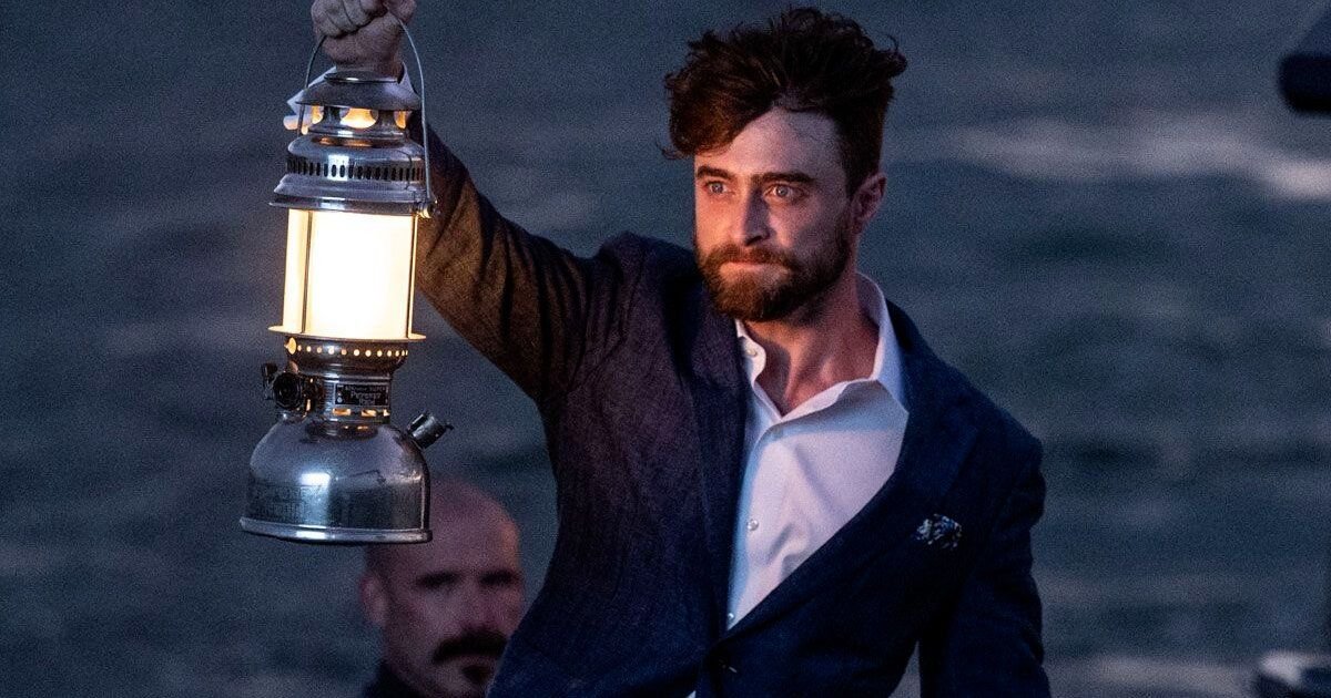 Daniel Radcliffe Wins Best Villain for The Lost City at MTV Movie &amp; TV Awards