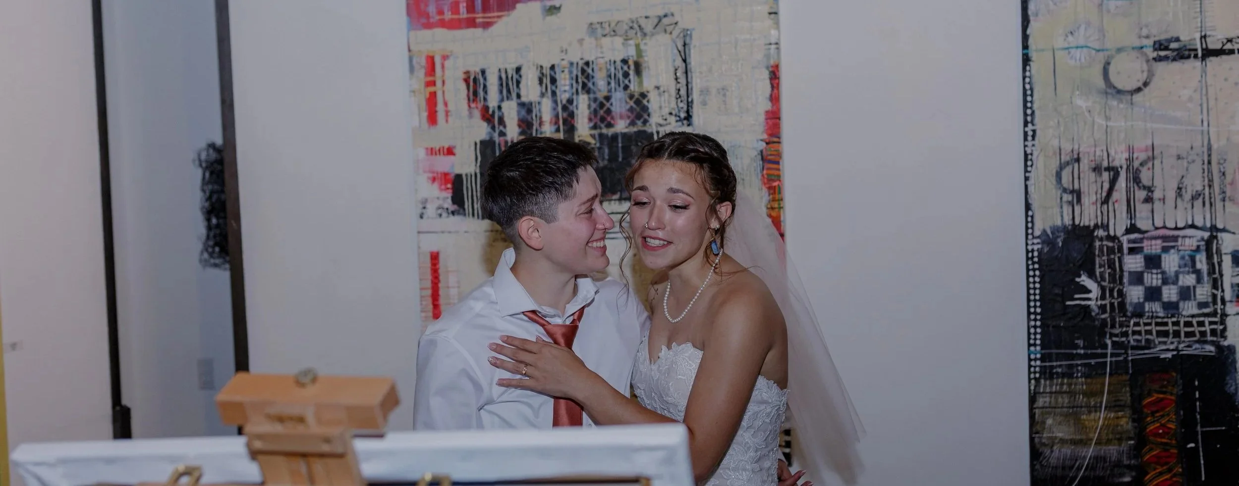 Shalayne Mowry is a live wedding painter serving Jackson Hole, Wyoming, and Bozeman, Montana.