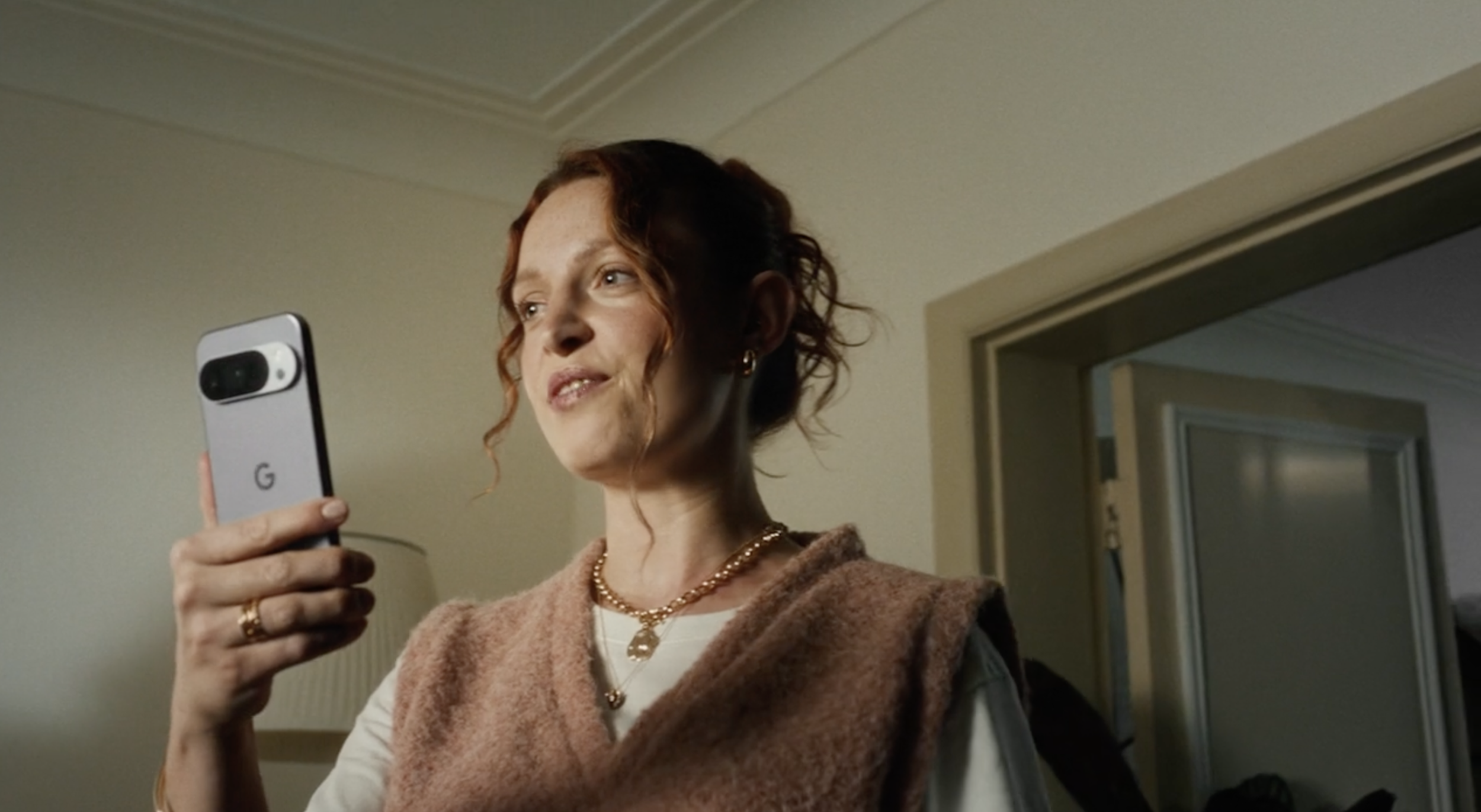 EE x Google - Pixel 10 Pro