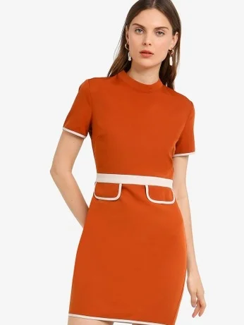 △ Zalora Crew Neck Sheath Dress HK$183