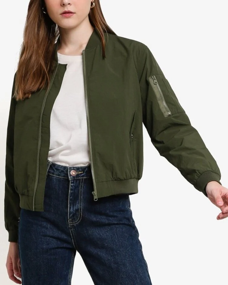 △ ZALORA BASICS Basic Bomber Jacket With Pocket Detail HK$329