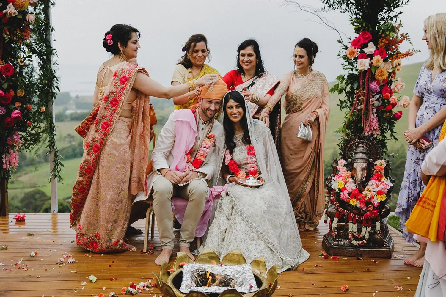 PRIYA-+-JOE--Wedding-Floral_0004s_0000_PRIYA-+-JOE-11.jpg