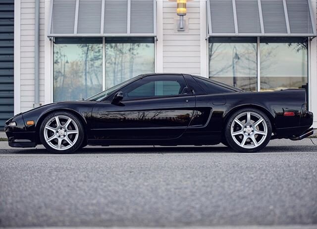 It&rsquo;s my BIRTHDAY🎉 
Seems like a good day to put a few miles on the NSX 😍
It would mean alot to me if you shared your favorite Youtube video of mine with someone. .
I really appreciate all of you and your continued support over the years. 🎉 3