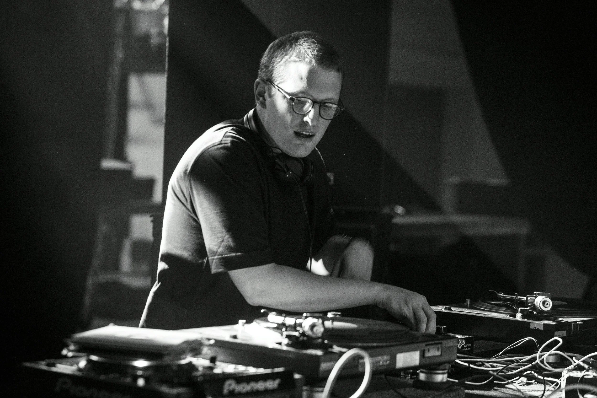 floating-points-on-the-rbma-stage-at-sonar-festival-2015.jpg