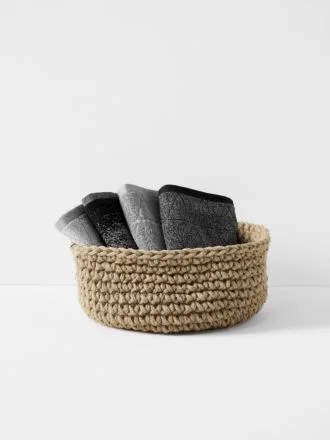 sip n crochet.jpg