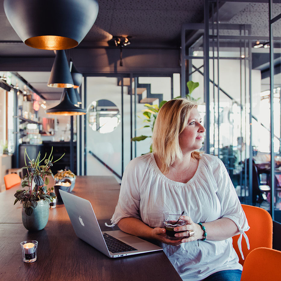 Ester Bolkestein Virtueel Assistent