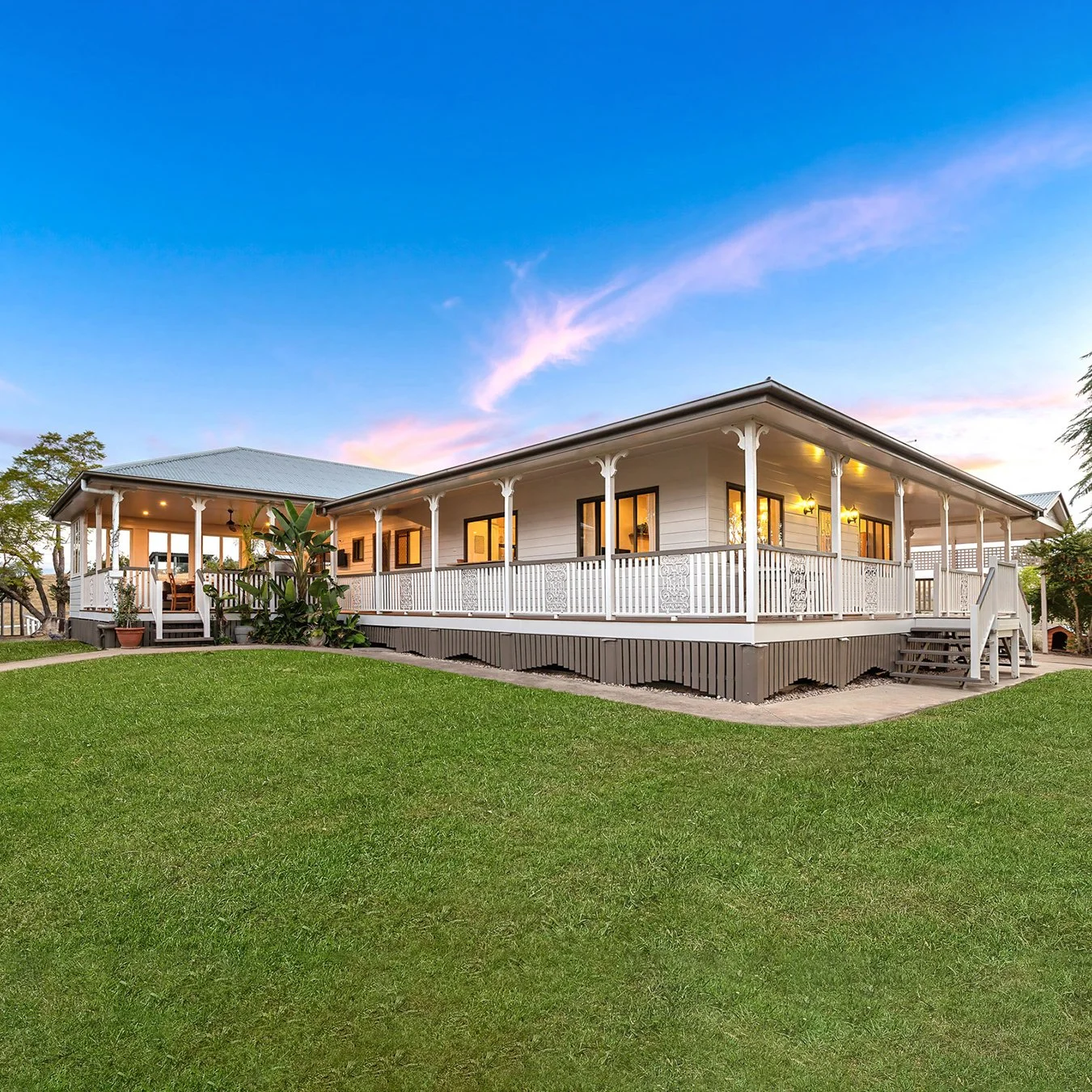 Swipe through to experience the ultimate country tree-change escape. Welcome to 188 Mocker Road, Roadvale ✨🏡

Nestled perfectly against the breath-taking backdrop of the Scenic Rim, this immaculate 1-acre property is an absolute dream for anyone loo
