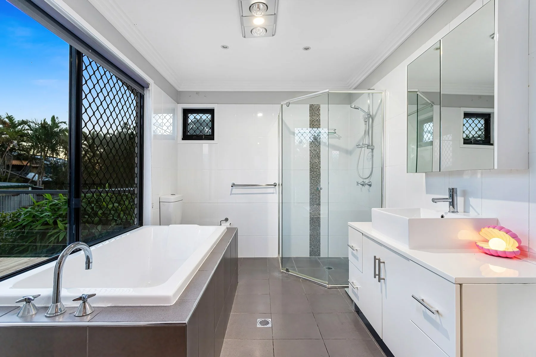 Digital-1-QLD---34-Errol-Ave,-Paradise-Point-QLD-4216,-Australia---0043.jpg