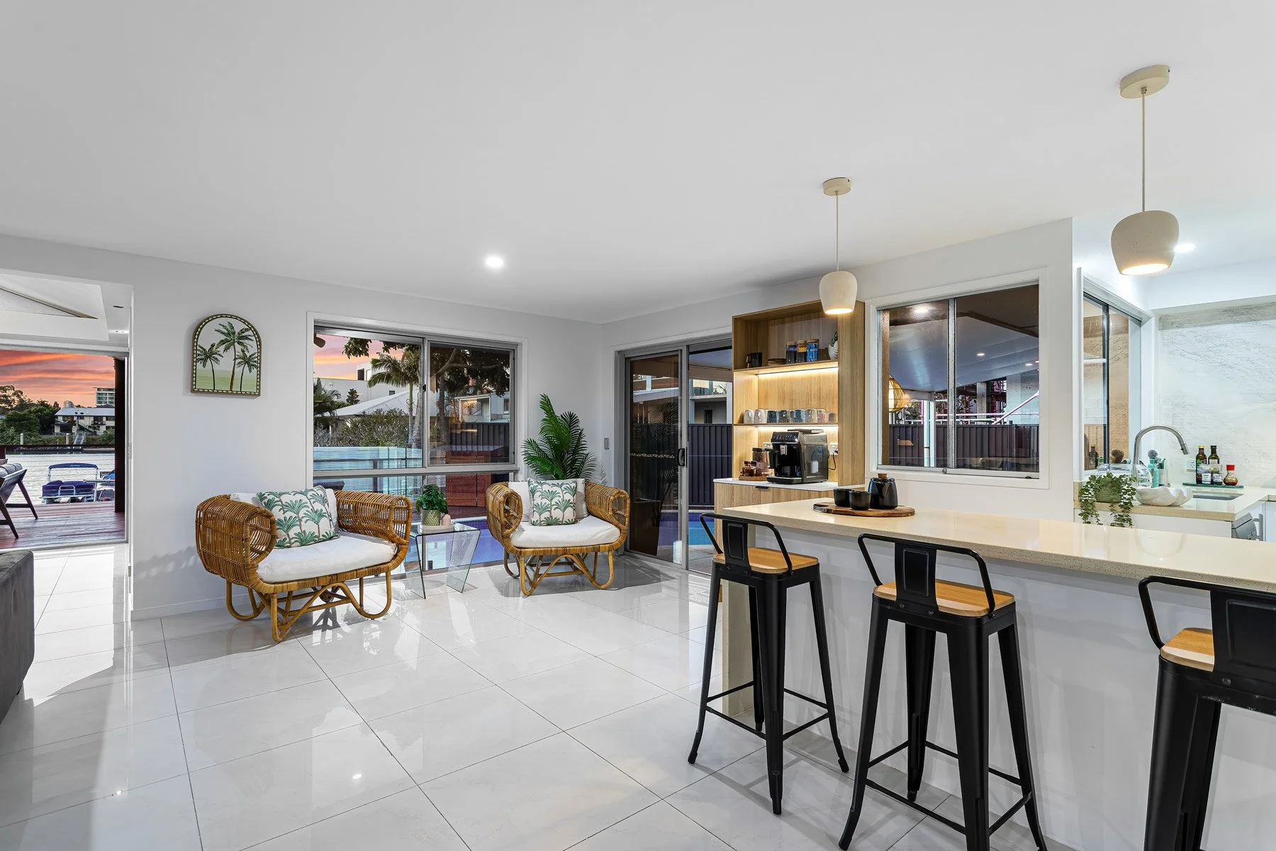 Digital-1-QLD---3-Merrimac-Blvd,-Broadbeach-Waters-QLD-4218,-Australia---Twilight---0007.jpg