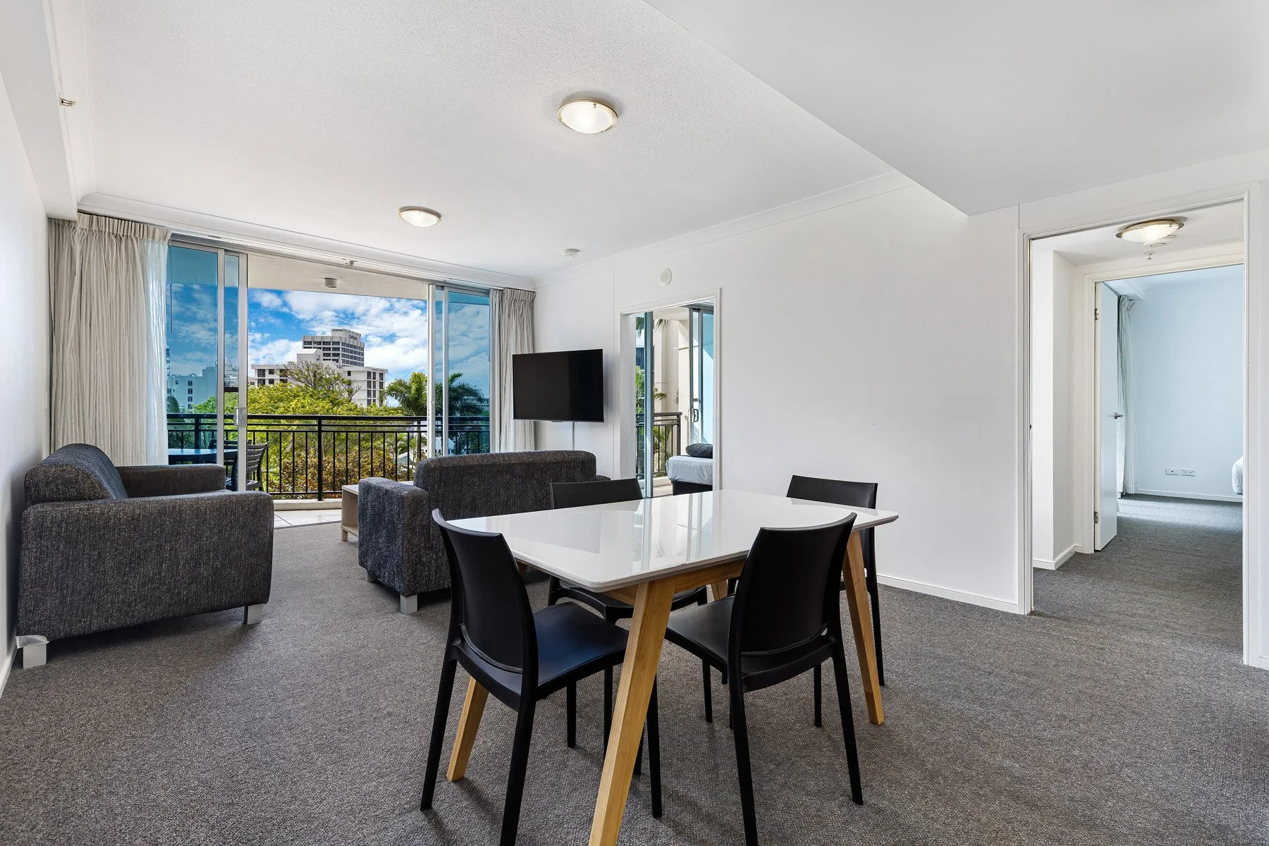 Digital-1-QLD---unit-3075-23-Ferny-Ave,-Surfers-Paradise-QLD-4217,-Australia---0008.jpg