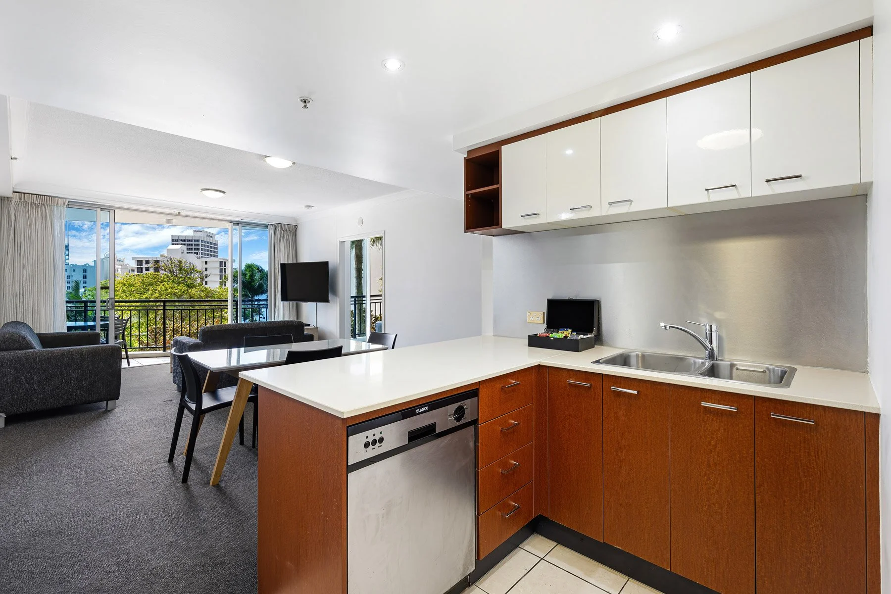 Digital-1-QLD---unit-3075-23-Ferny-Ave,-Surfers-Paradise-QLD-4217,-Australia---0009.jpg