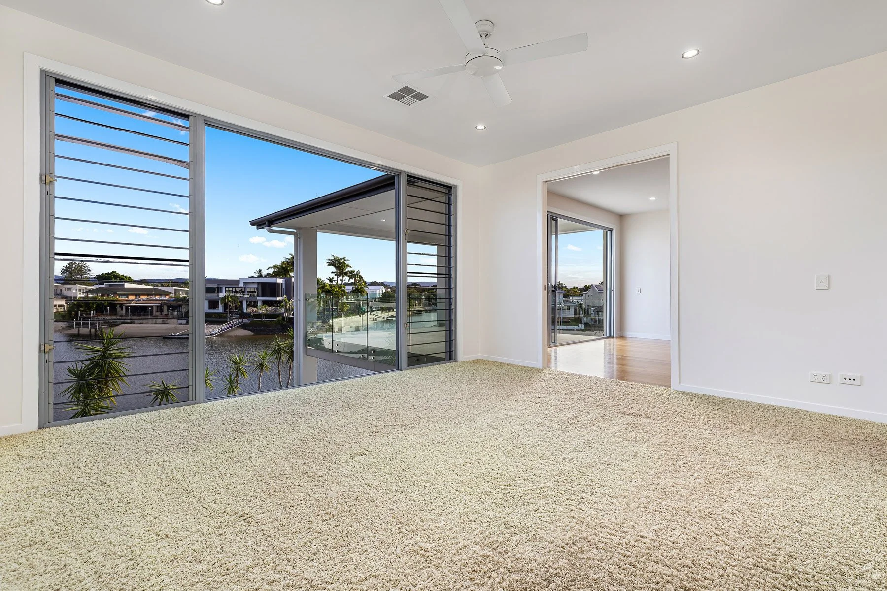 Digital-1-QLD---16-Carmel-Ct,-Broadbeach-Waters-QLD-4218,-Australia---0011.jpg