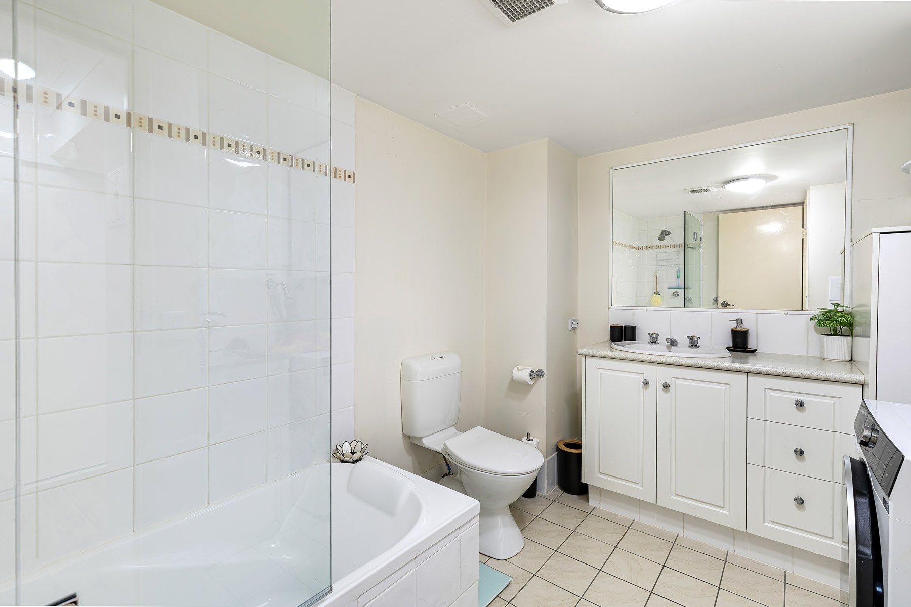 Digital-1-QLD---4-462-Coolangatta-Rd,-Tugun-QLD-4224,-Australia---0103.jpg