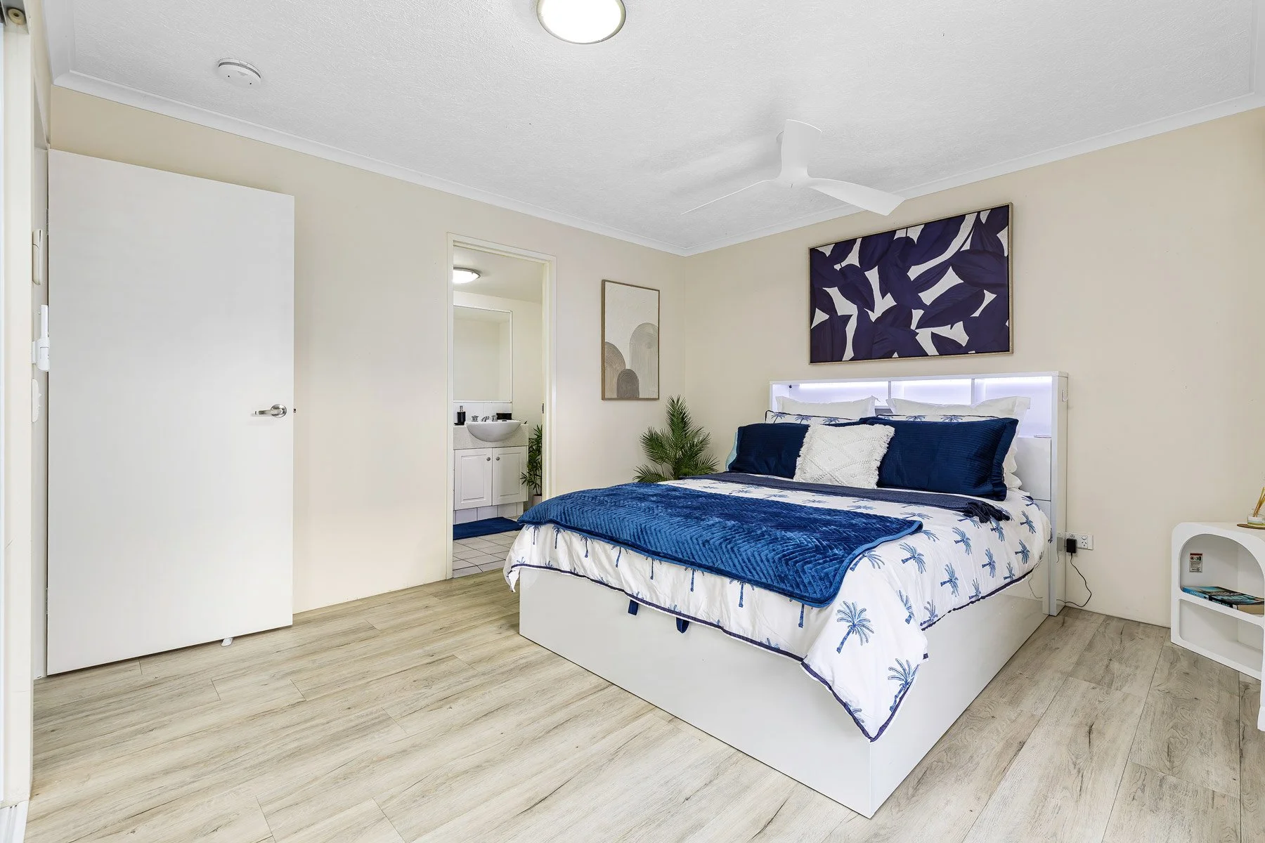Digital-1-QLD---4-462-Coolangatta-Rd,-Tugun-QLD-4224,-Australia---0109.jpg
