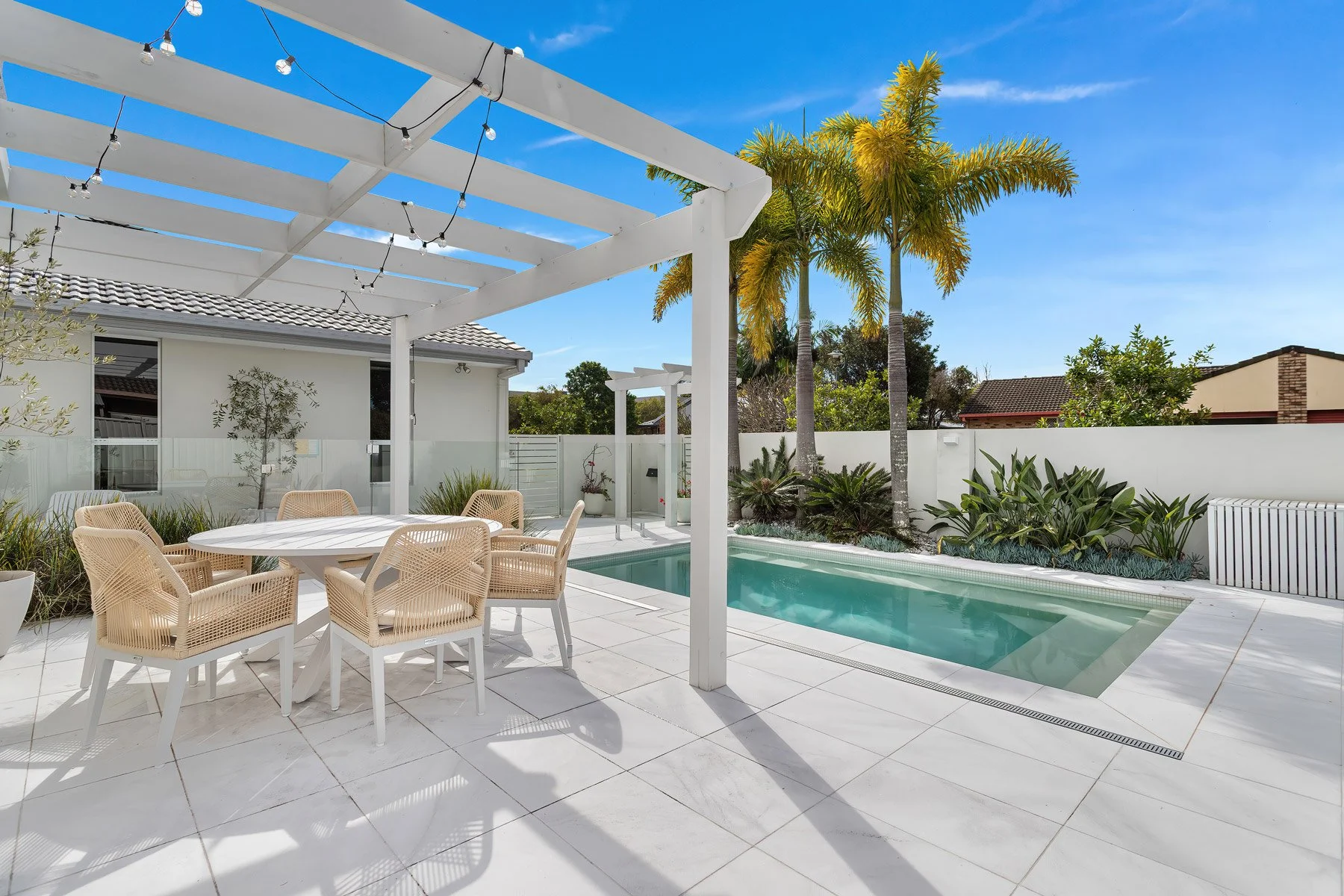 Digital-1-QLD---3-Styer-Cct,-Burleigh-Waters-QLD-4220,-Australia---0006.jpg