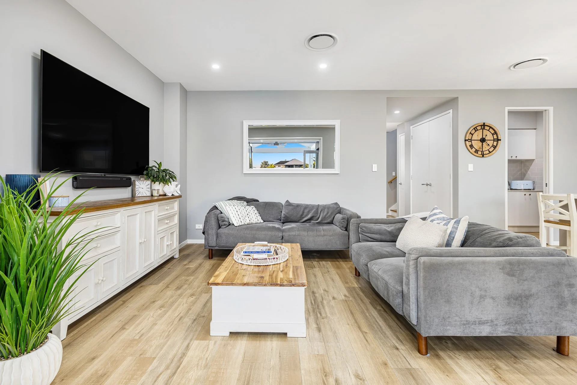 Digital 1 QLD - 313 Harbour Blvd, Jacobs Well QLD 4208, Australia - 0220.jpg