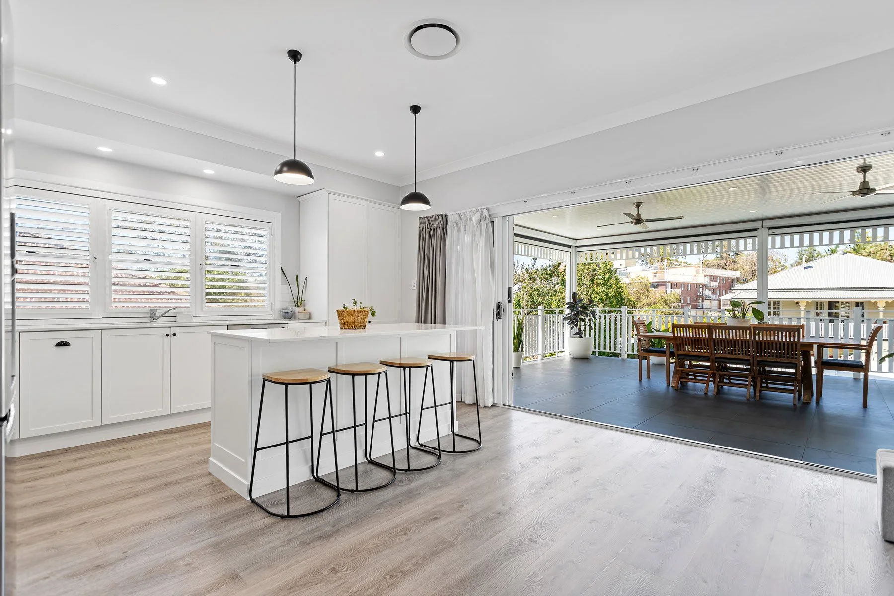 20-Smeaton-St,-Coorparoo-QLD-4151,-Australia---Digital-1-QLD---0787.jpg