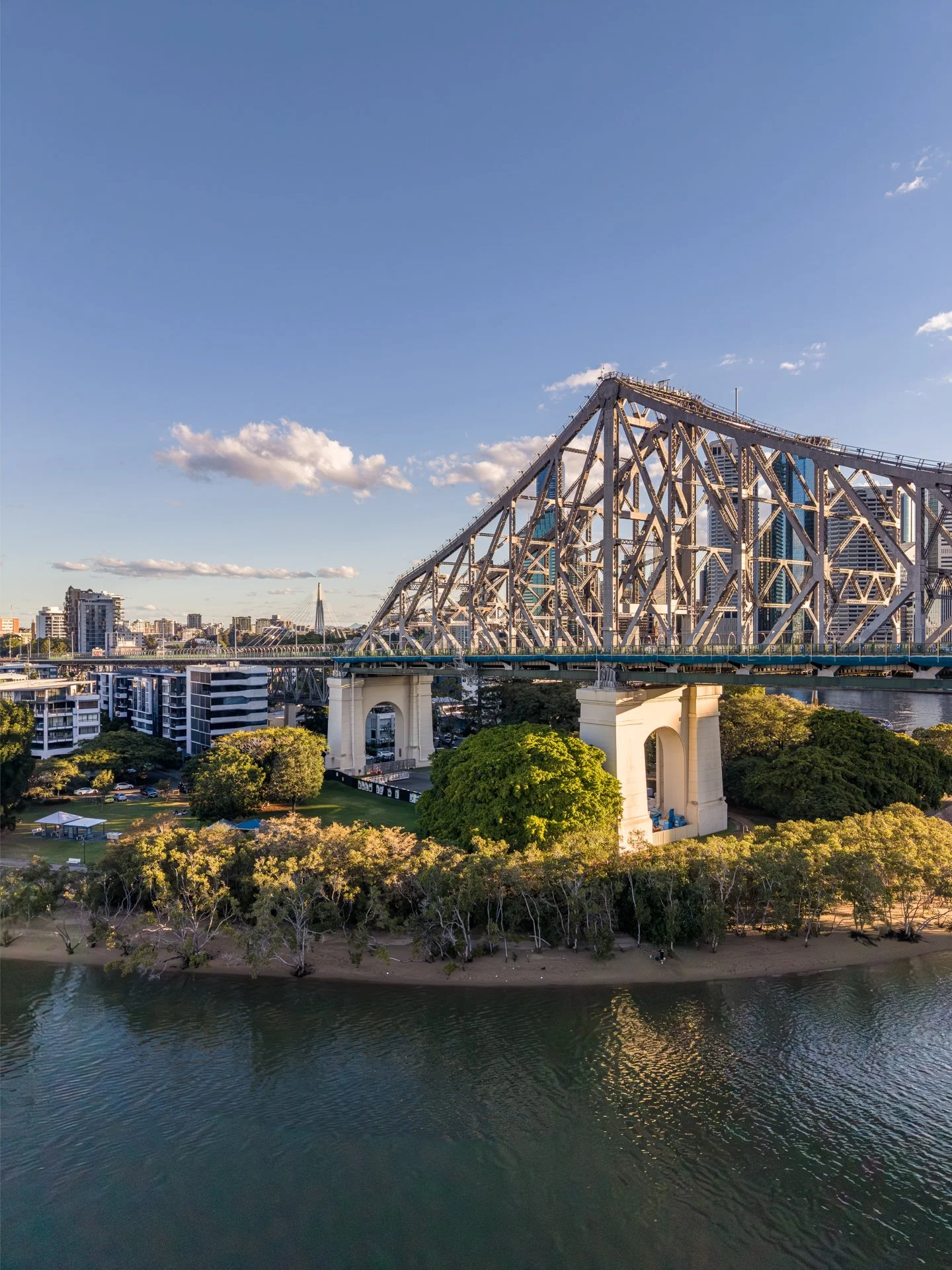 Aerial drone photograph of the Story Bridge and Brisbane River from Kangaroo Point QLD — Digital 1 QLD real estate photography and drone services