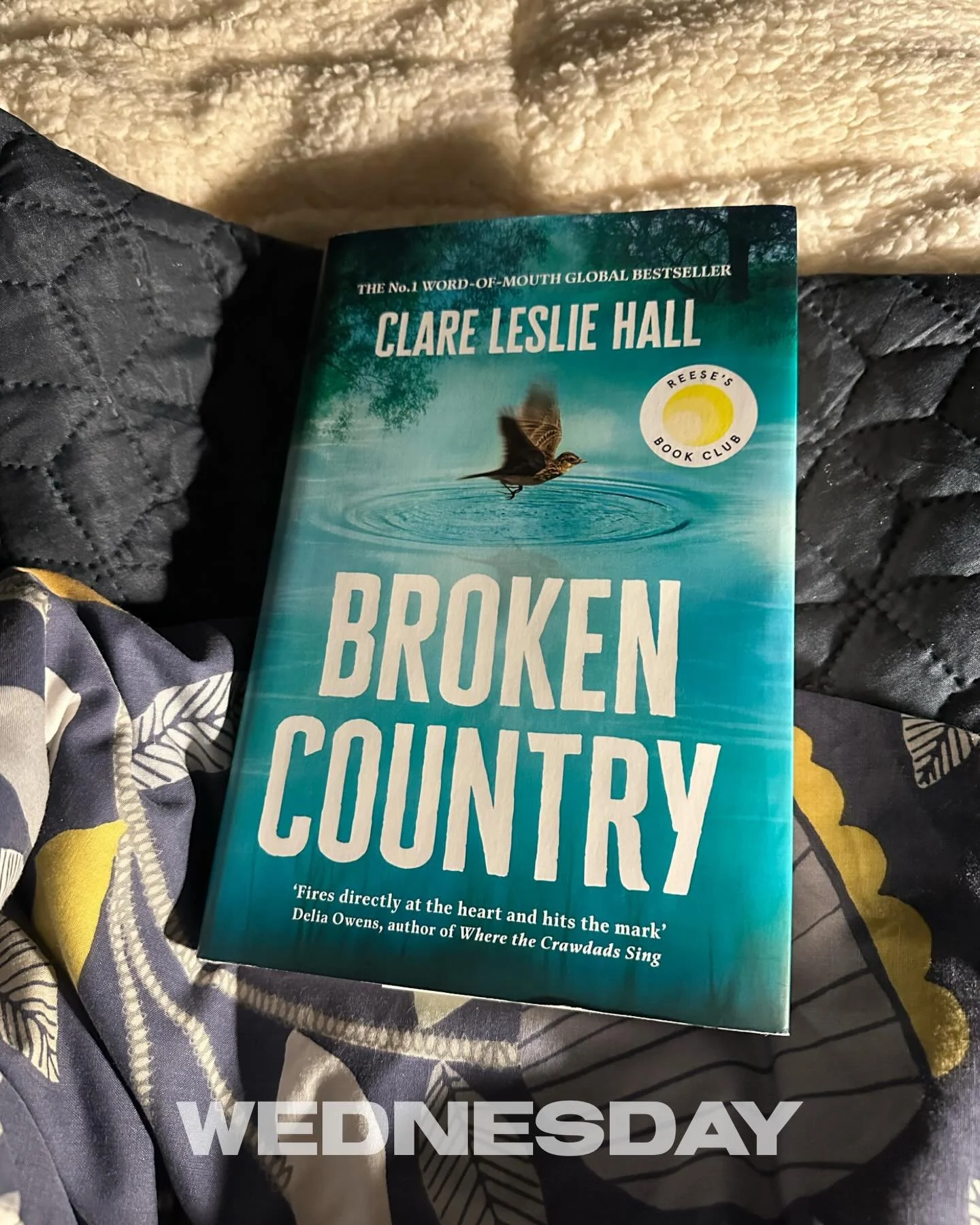 With a later start this morning, I&rsquo;m able to ease into the day with a coffee and another couple of chapters of my book 📕 Current read is &lsquo;Broken Country&rsquo; by Clare Leslie Hall 👍🤓 @clarelesliehall