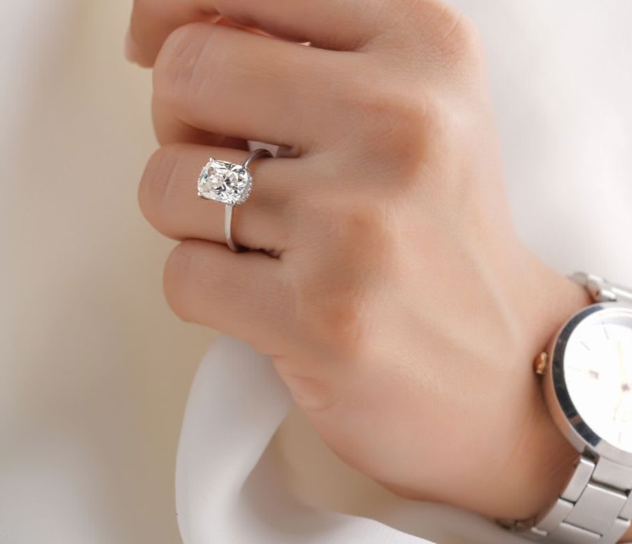 Did you receive a special gift from Reliable Jewelry over the holidays?! We&rsquo;d love to hear! Share your story or send us your pictures!