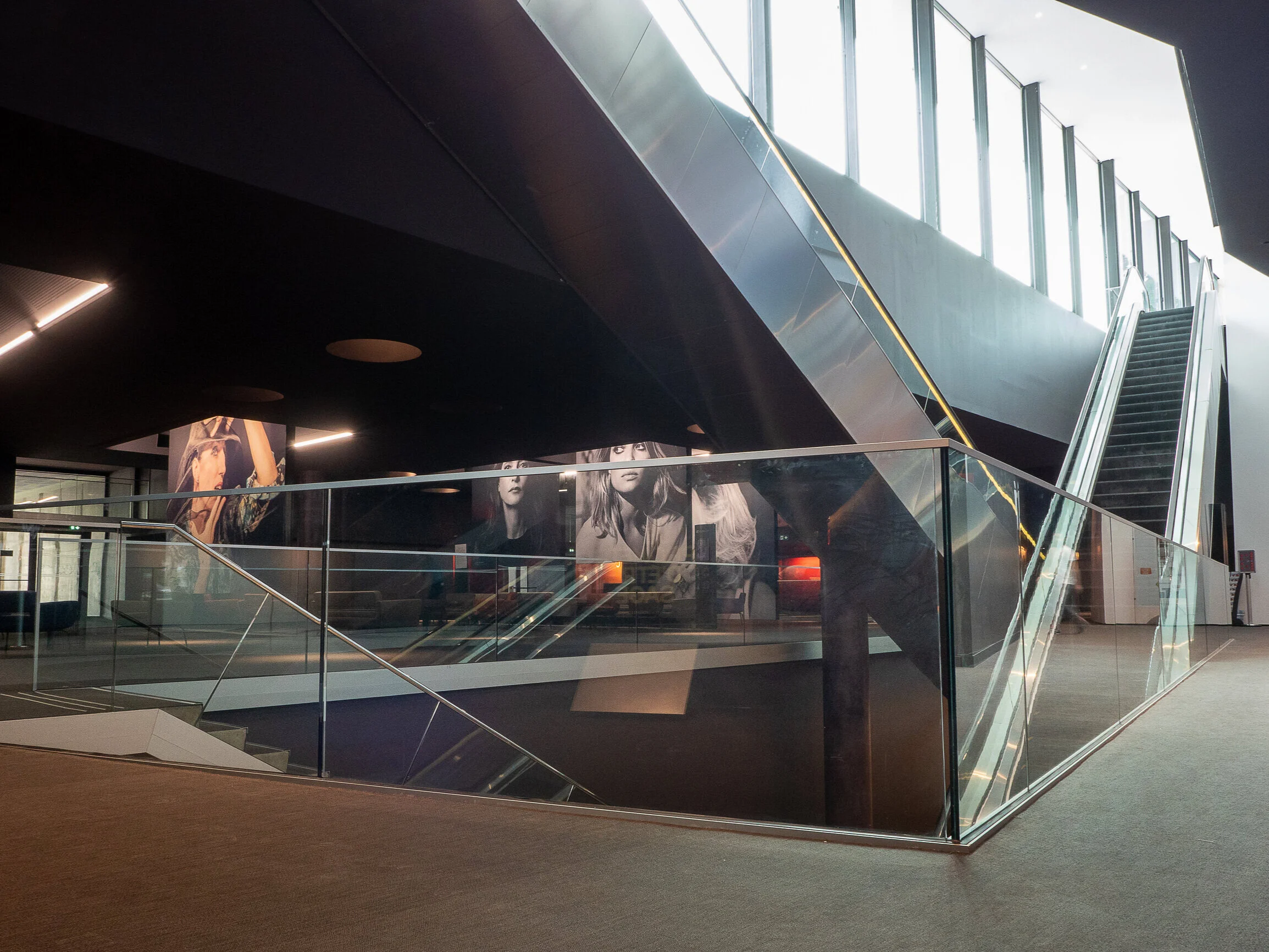 UGC CIN CIT PARLY CIN MA LE CHESNAY 78150 visual data 3