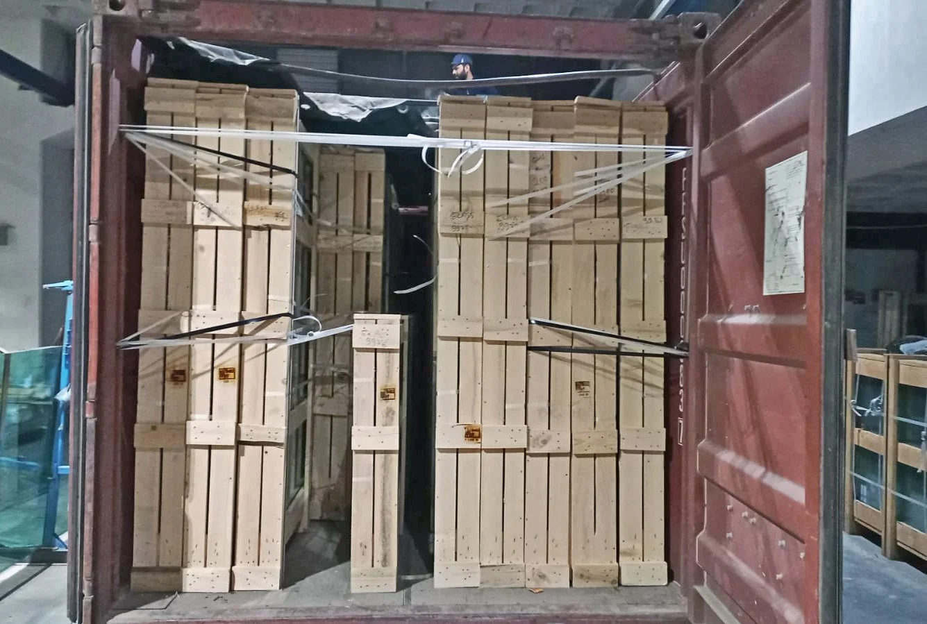 Une logistique spéciale pour le transport de vitrages grandes dimensions