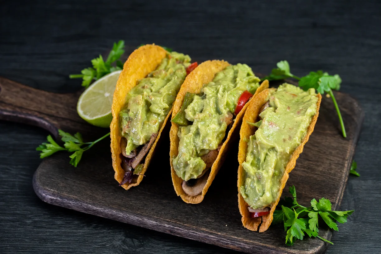 Tacos Recheados com Guacamole e Portobello