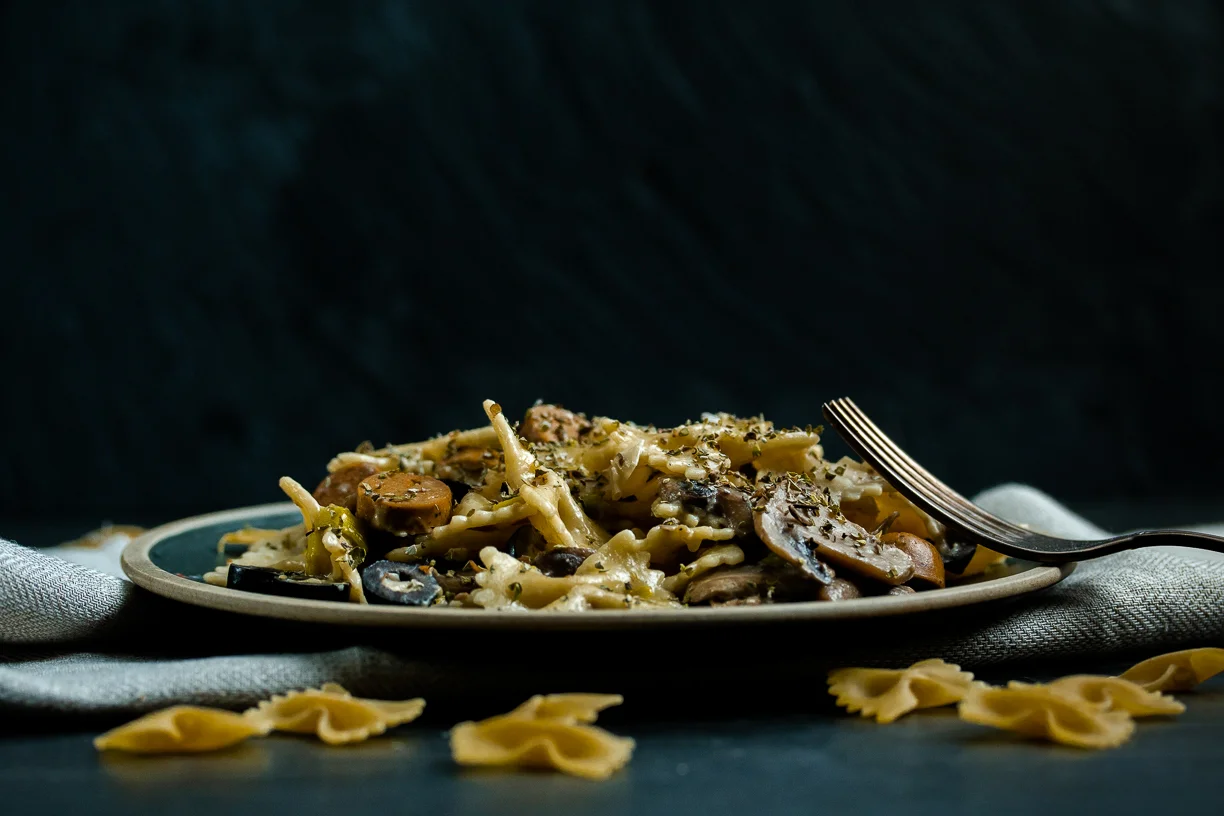 Farfalle de Salsicha e Natas