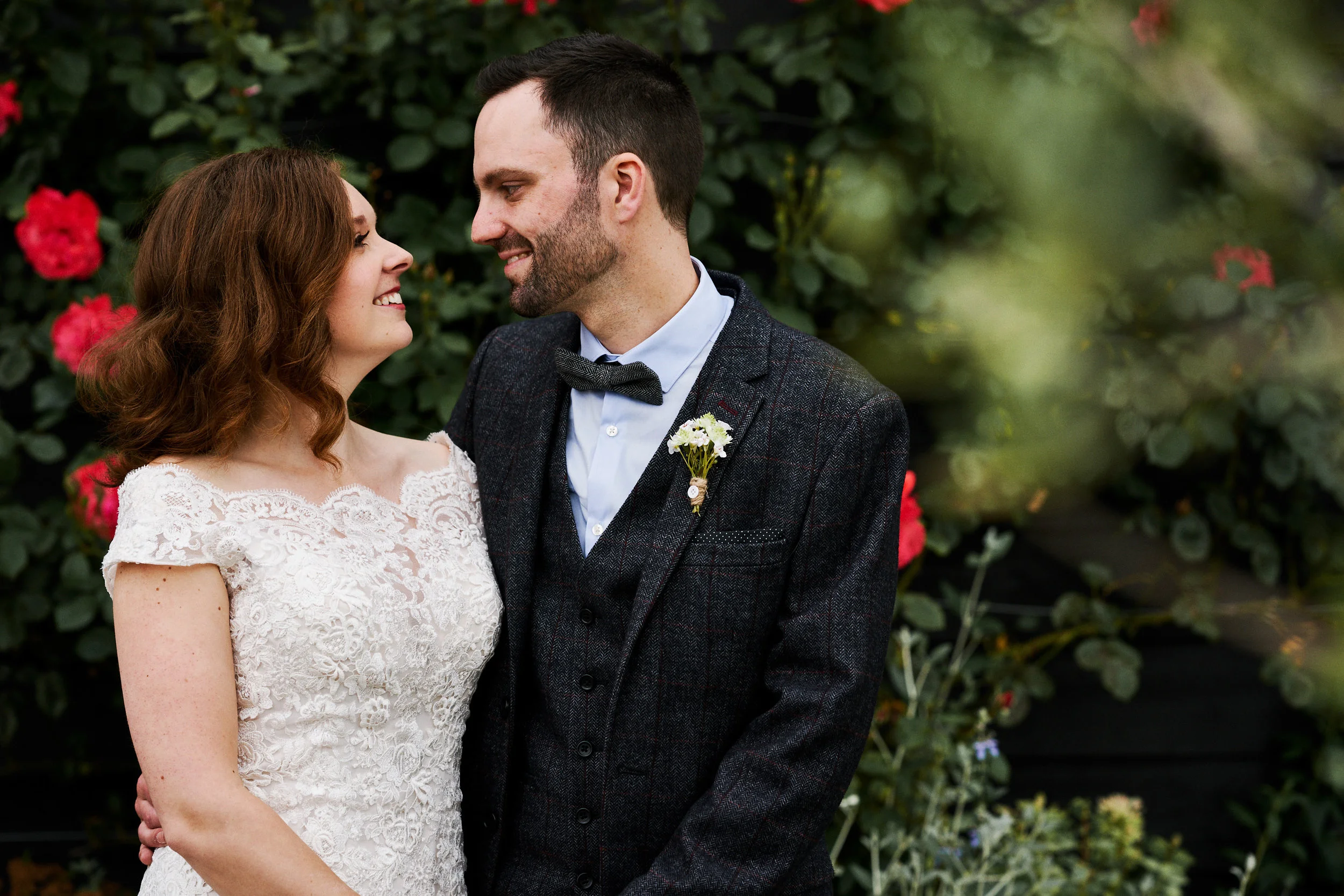 Lizzie Robin wedding at Stokes Farm Barn, Binfield