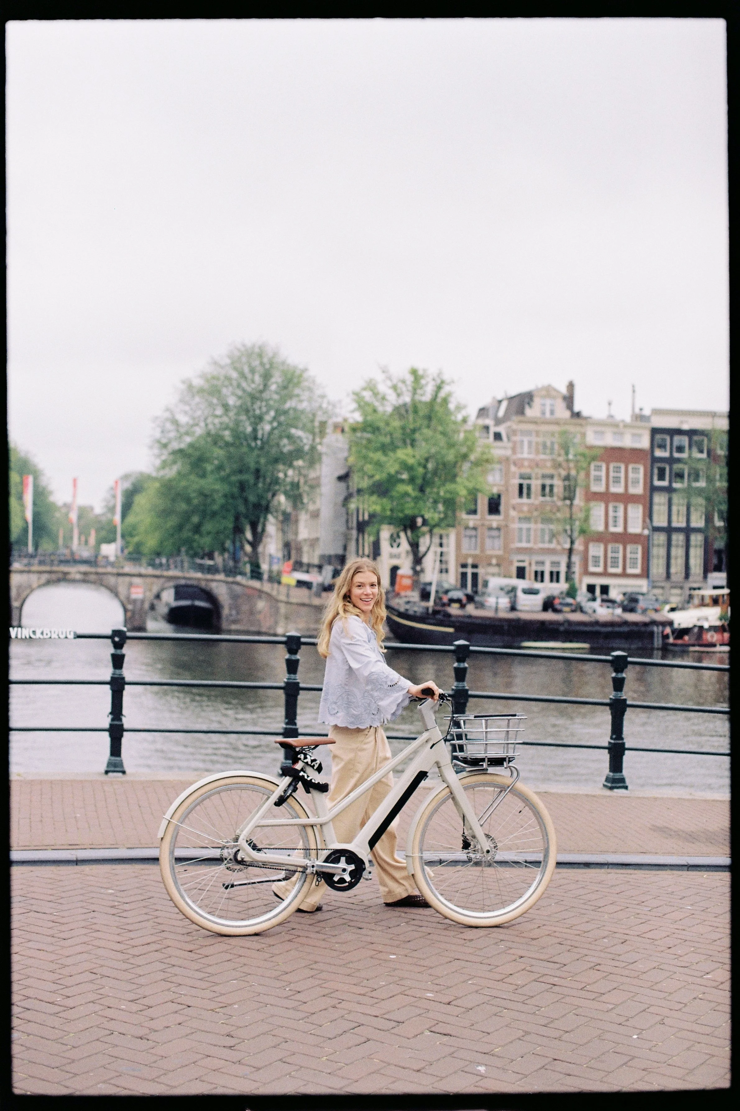 173259159-R1-02-3A.jpg