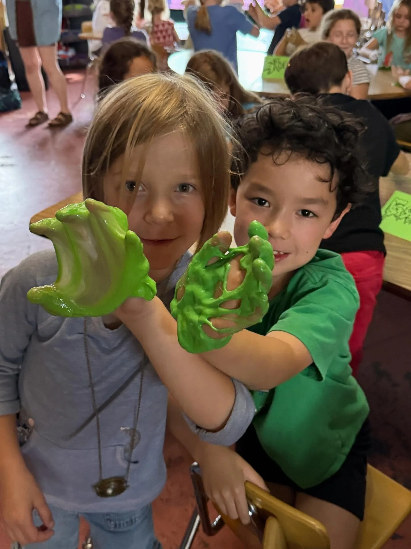This week we found out that at intersection of 🧪SCIENCE🧬 and 🖼️ART🎨 is FUN FUN FUN!

#TheHangoutPDX #Elementaryart #artproject #pdxparent #pnwart #pdxkids #nwkids #portland #afterschool