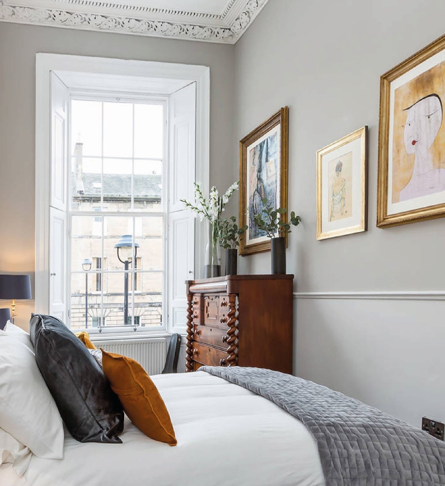 The brother is staying. So in anticipation the home has been scrubbed to an inch, guest room pillows, cushions plumped and bed dressings lovingly draped while the new scent diffusers have been emitting a sultry Spa-esque glow&hellip;

Not that he&rsq